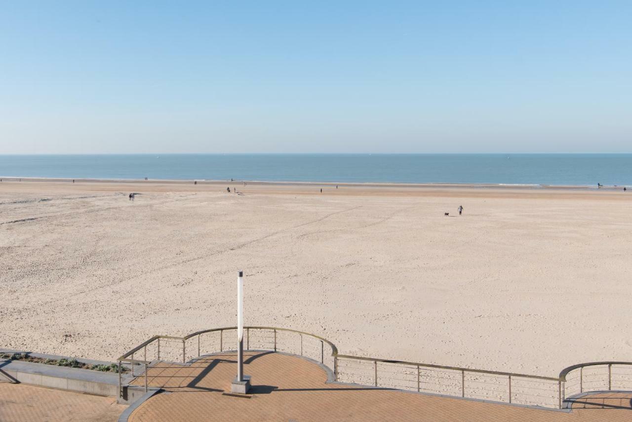 Ter Duinen Appartement Oostende Buitenkant foto